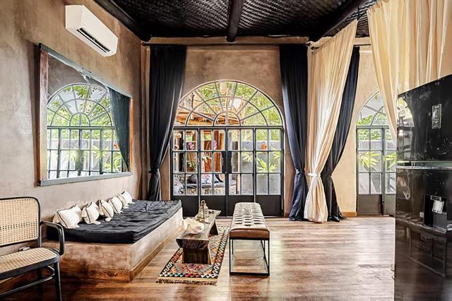 The Black Shell 1BR Private Villa Private Pool, Gili Air