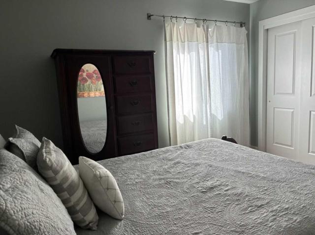 Spacious Kierland oasis with pool heater, spa, BBQ