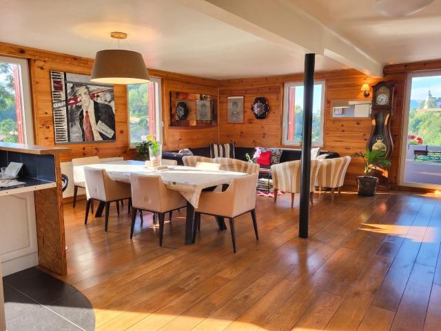Appartement spacieux avec vue sur les montagnes à Mont-Saxonnex