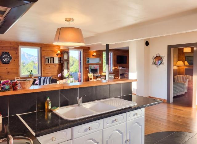 Appartement spacieux avec vue sur les montagnes à Mont-Saxonnex