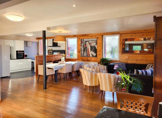 Appartement spacieux avec vue sur les montagnes à Mont-Saxonnex