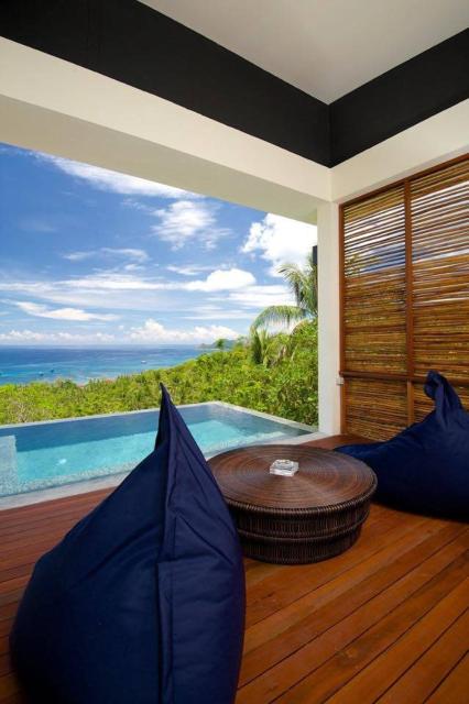 Overthemoon Luxury Pool Villas