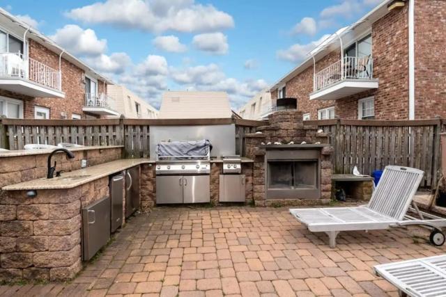 Margate Home with Large Outdoor Kitchen