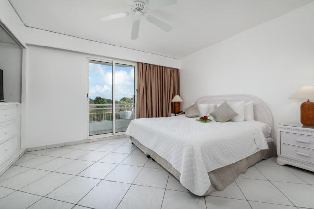 Sapphire Beach Club Resort