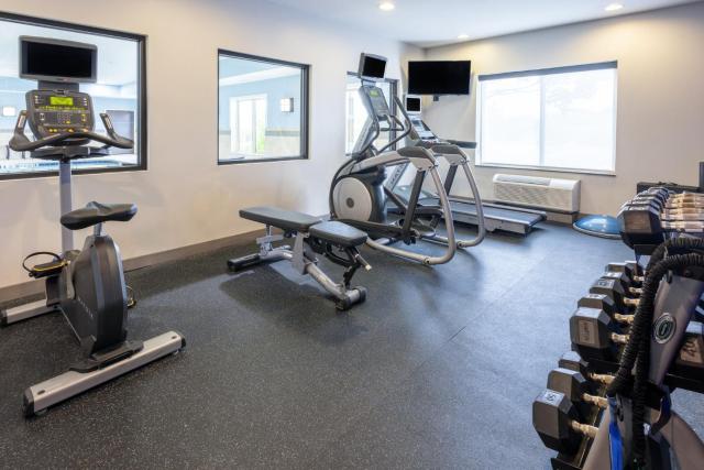 Holiday Inn Express & Suites Dewitt - Syracuse by IHG