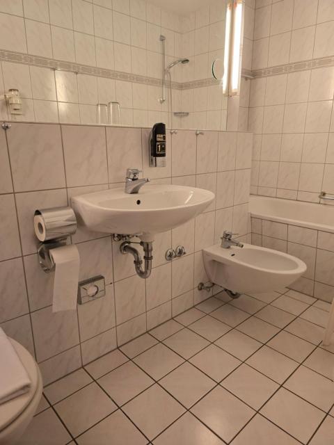 Hotel Zur Buche 24h Check-in, Free