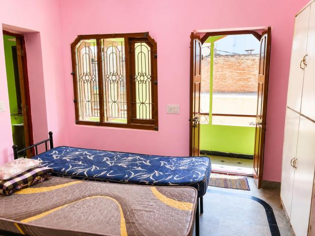 Sagar PG & Mens Hostel