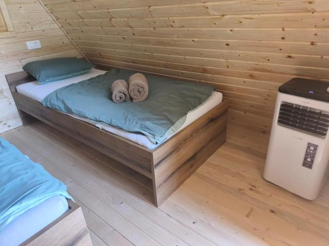 Pr' Končovc - wooden tent