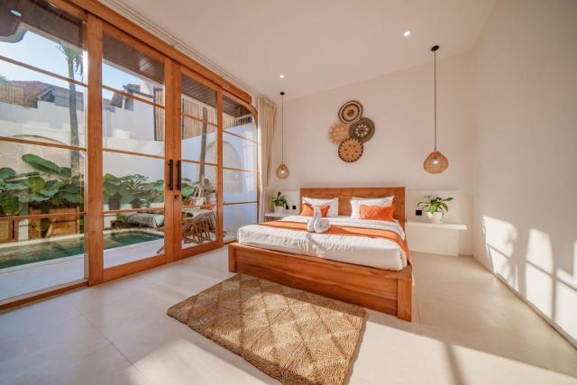 NEW Luxury 3BR Oasis in Sempol with Pool