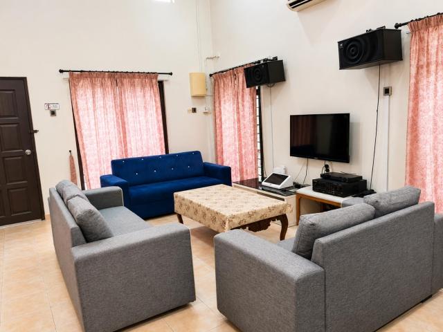 Bucketland Villa 4 Alor Gajah Melaka - Private Pool & Karaoke