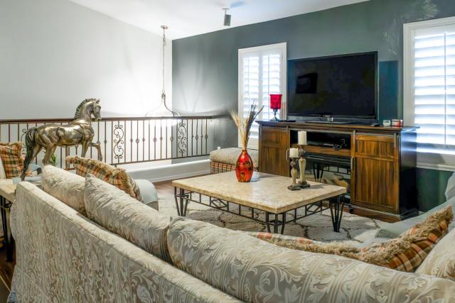 Group-Ready Glendale Oasis w/ Pool Grotto + Slide