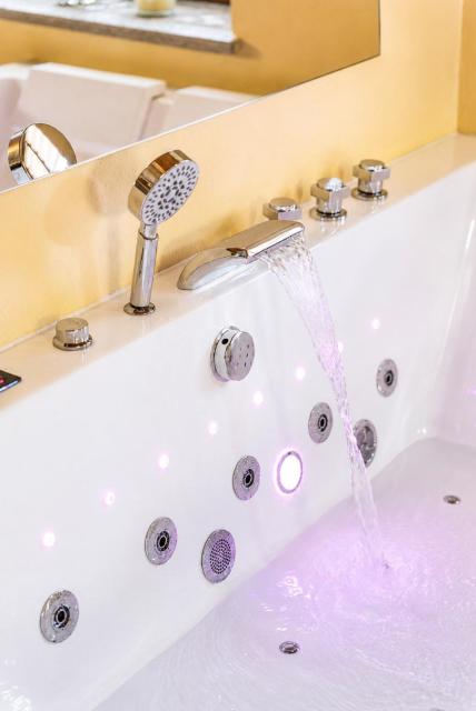 Secret Suite - Jacuzzi Privata & Relax