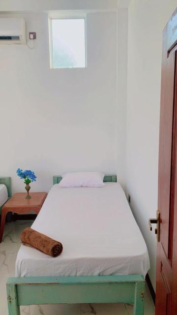 Dayaari Hostel