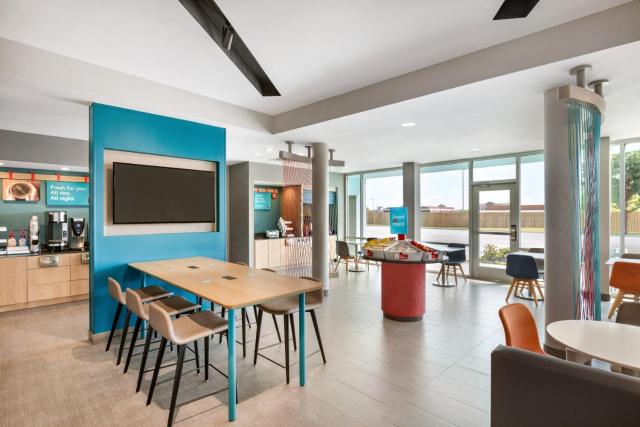avid hotel Bellefonte by IHG