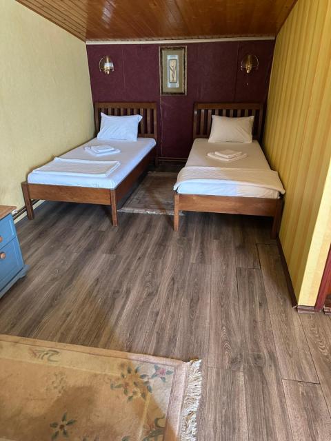 Hostel Otard