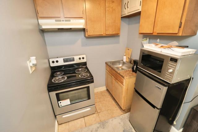 Spacious Room with Private Bathroom