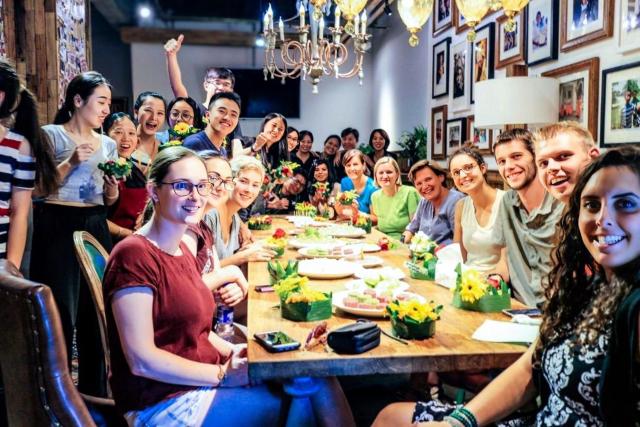 SONDERIA Hostel & Bar - Lazybones