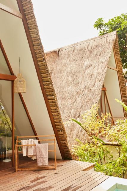 #1 Modern Tiny Villa w Private Pool in Kedungu