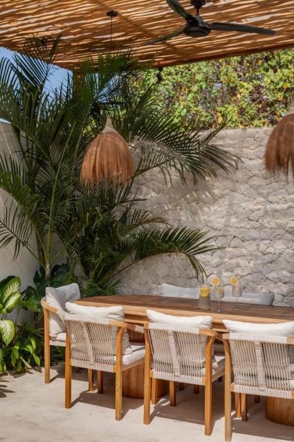 Villa de Luxe - Private Pool - 4 Min Melasti Beach