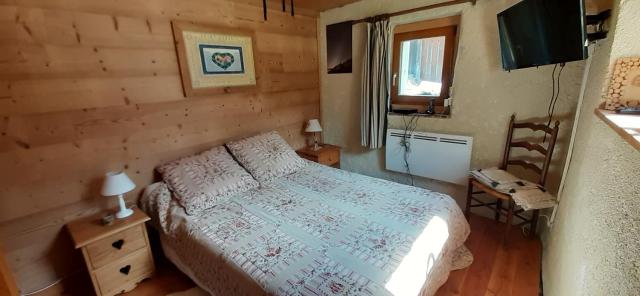 chambre pour 2 à 4 personnes ,balcon