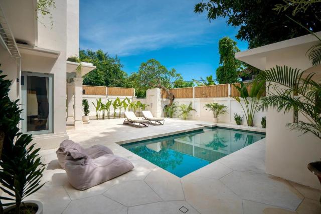 Stylish 3BR Villa with Large Pool Central Seminyak