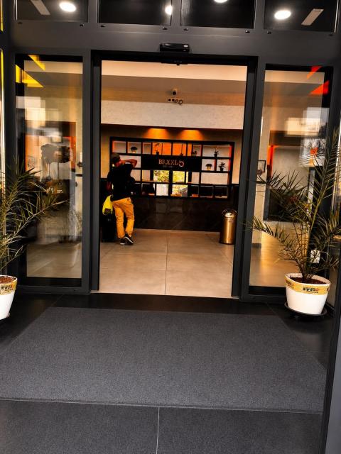Brxxl 5 City Centre Hostel