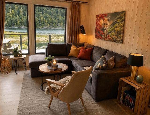 Peaceful lakefront cabin