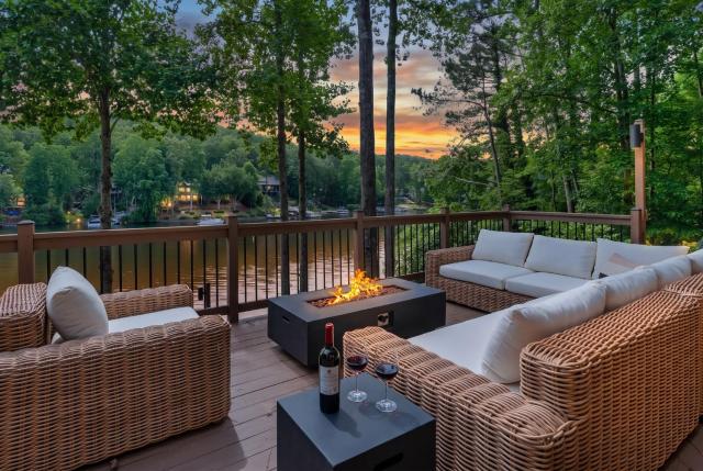 Silverlake Pointe - Waleska, GA - Enjoy Peaceful Lake Access from Your Own Private Dock, Unwind on the Screened Deck, and Retrea