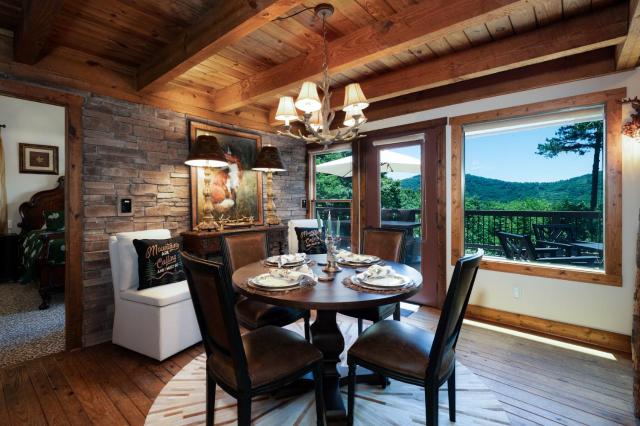 Chalet Lumiere - Big Canoe, GA - Soak in the Private Hot Tub, Cozy Up by the Fireplace on the Screened Deck, and Unwind in Your