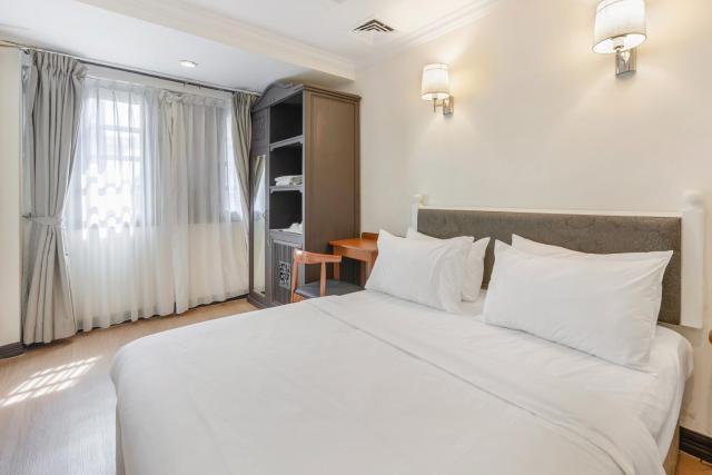 iNN at Temple St by Q Loft Newly Renovated