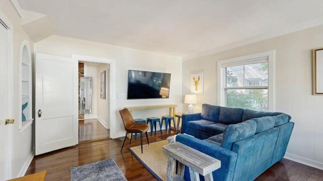 Walk to Ferry & Beach from Central OB Condo