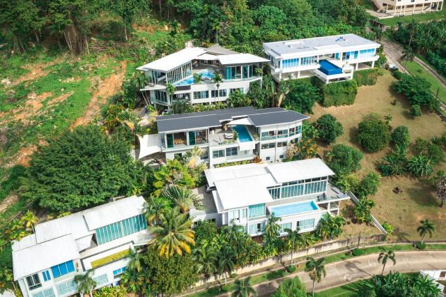 Infinity Pool and Sea View, 4 Bedroom Villa
