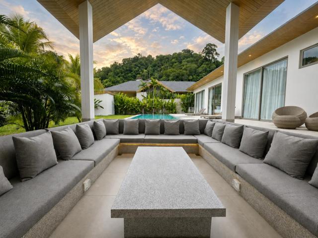 Kamala Grand Estate 5BR Luxury Pool Villa with Seamless Voyager Arrival
