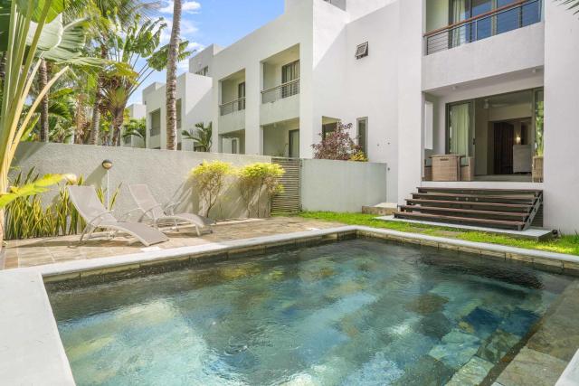 Villa Calia - Luxury Pool Villa by the Beach