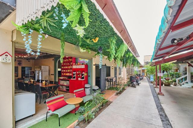 Noodle Shop Hostel