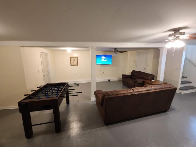 Quiet Getaway, Travis' Place! Affordable Location