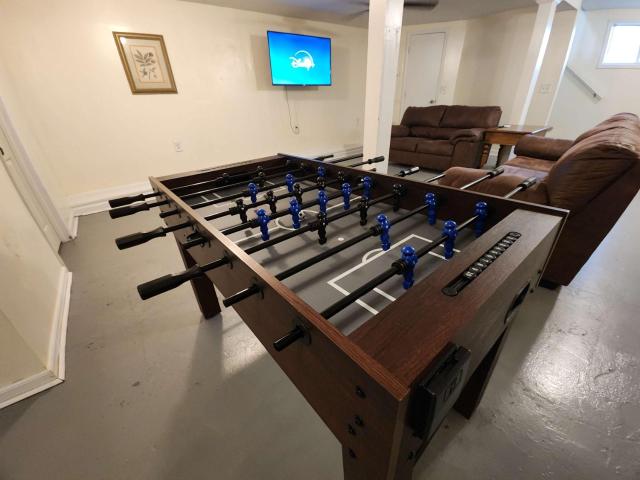 Quiet Getaway, Travis' Place! Affordable Location