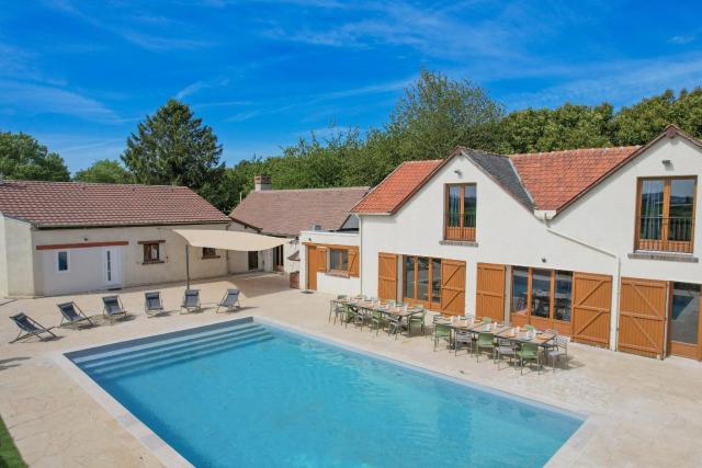 So Villas Villeblevin 89 - Piscine chauffee - Basket - 2h de Paris - 30p