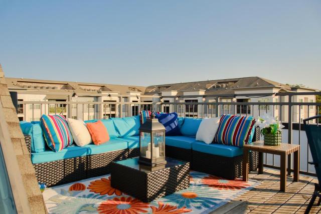 The Bentley Collection - Rooftop Residence