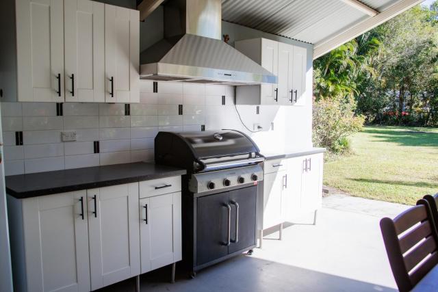 Hop, Skip and a Jump - Entire vacation home on acreage