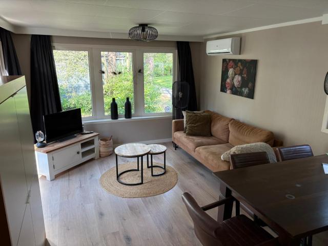 SUPER 5 persoons chalet op 5 sterren camping Krieghuusbelten
