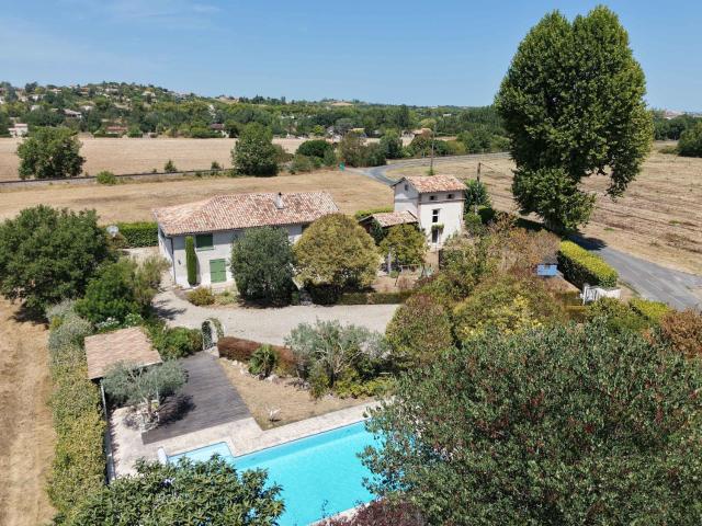 La Toscane Country villa pool sleeps 10