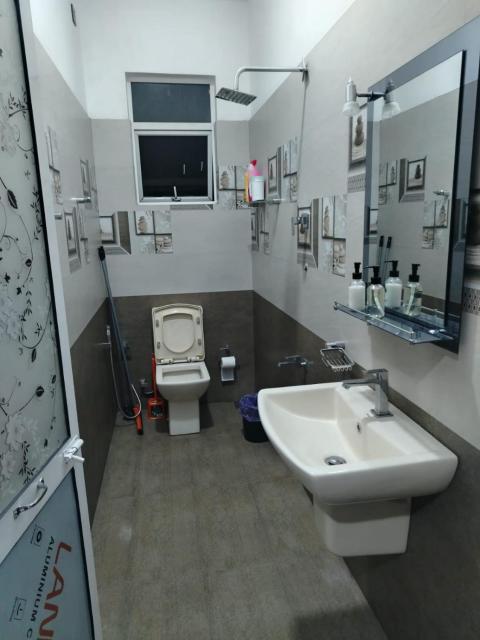 Dayaari Hostel