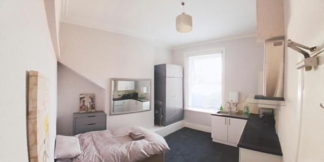 Cosy Capsules Poole