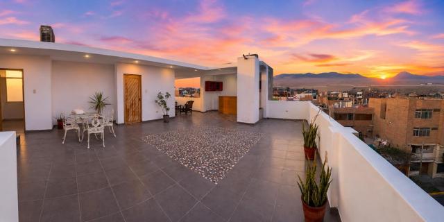 Penthouse Pacheco - 3BR, 5BA with Private Rooftop Terrace with Panoramic City Views