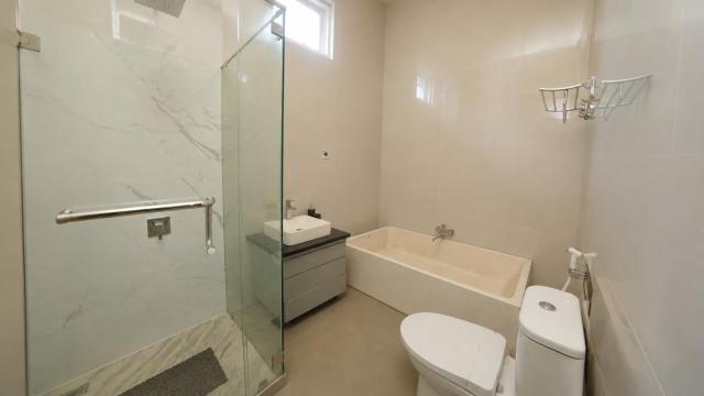 Jiwana - Spacious 3BR Villa with Private Pool & Bathtubs