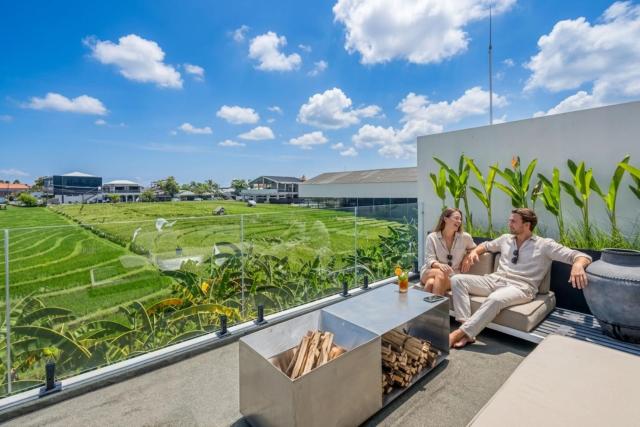 Berawa Escape, Rooftop Fire Pit, Pool