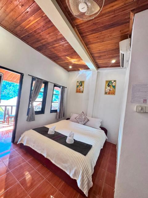 Views Backpackers Hostel