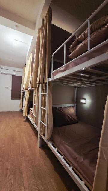Zanit Hostel Private room ,Mix dorm and Female dorm