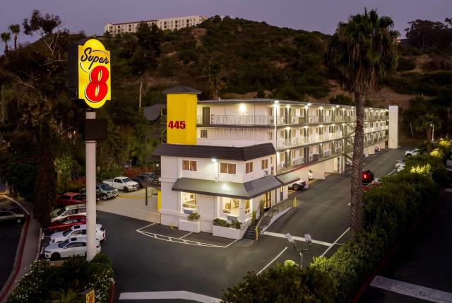 Super 8 by Wyndham San Diego Hotel Circle